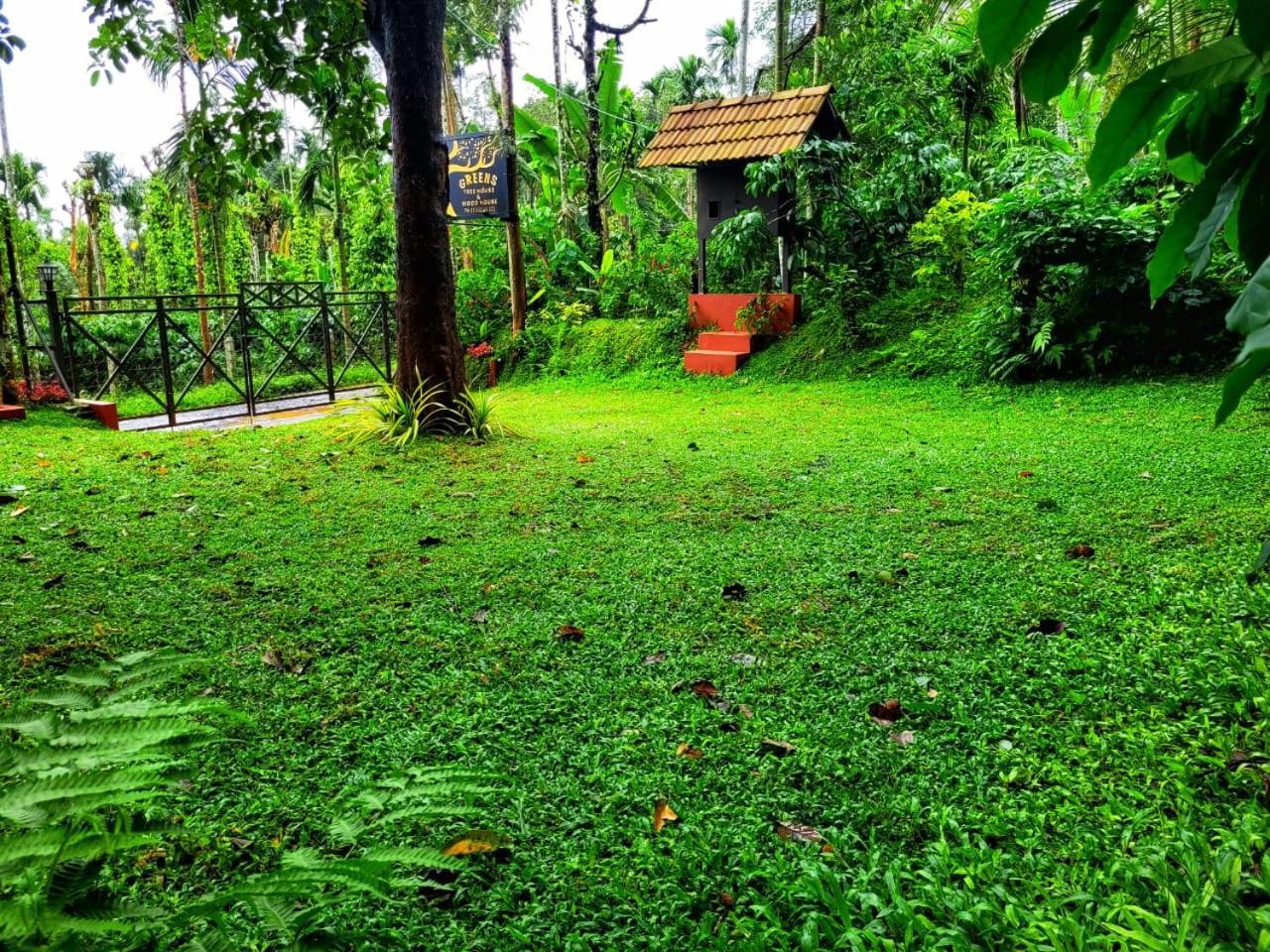 Greens Tree House & Wood House Sultan Bathery Buitenkant foto