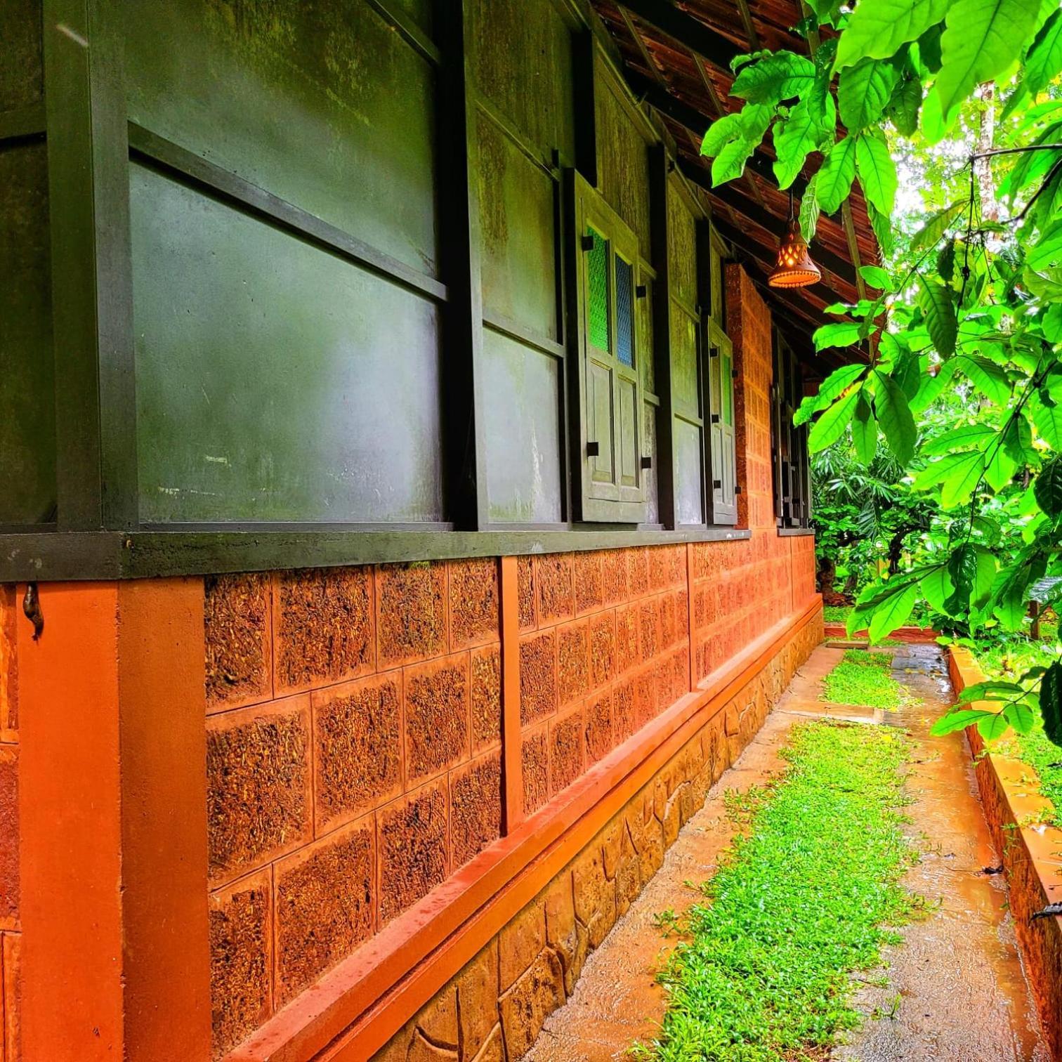 Greens Tree House & Wood House Sultan Bathery Buitenkant foto