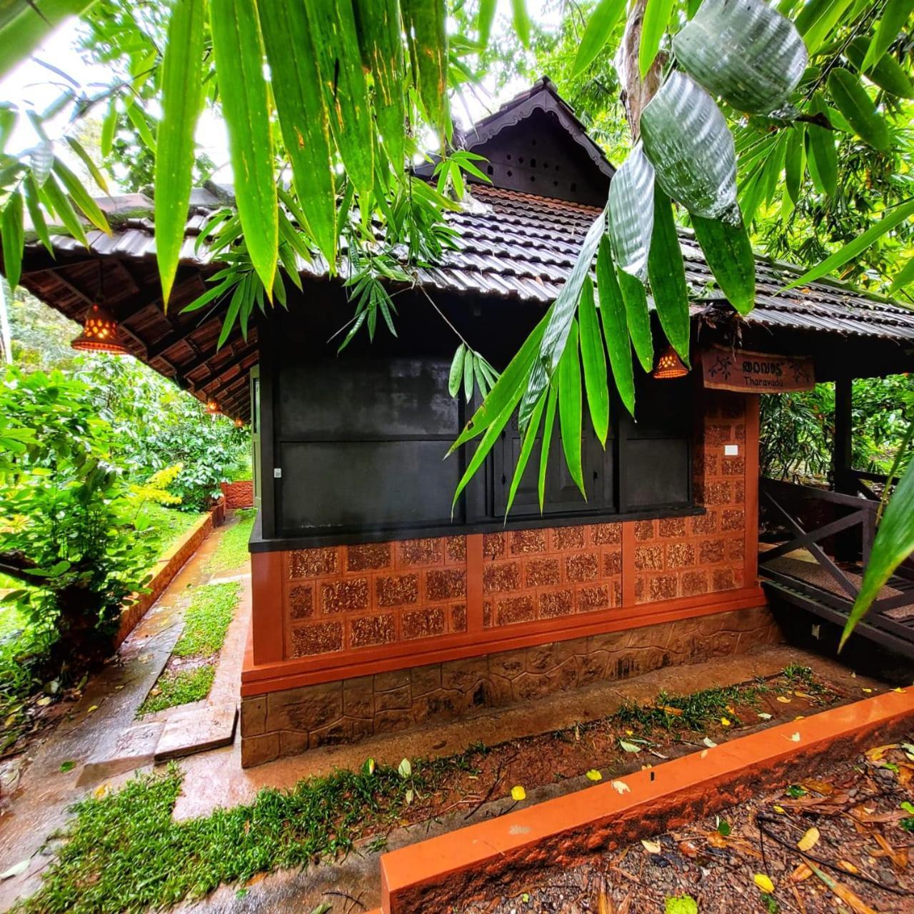 Greens Tree House & Wood House Sultan Bathery Buitenkant foto